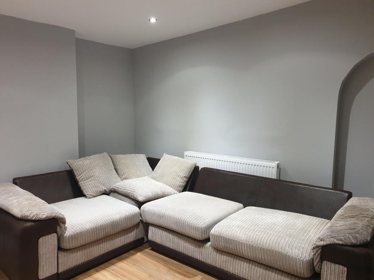 Lovely 1 Bedroom Flat High Barnet 3 Mins Away Esterno foto