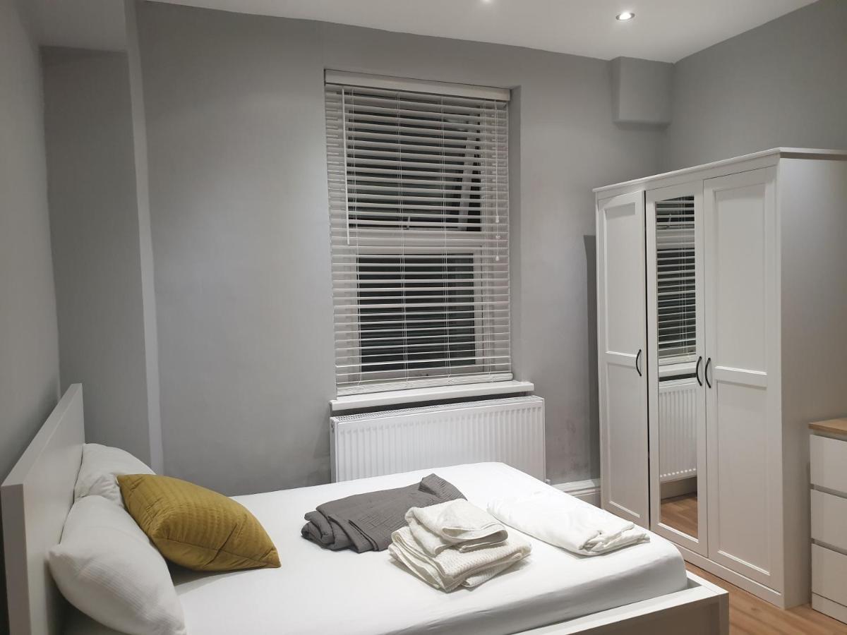Lovely 1 Bedroom Flat High Barnet 3 Mins Away Esterno foto